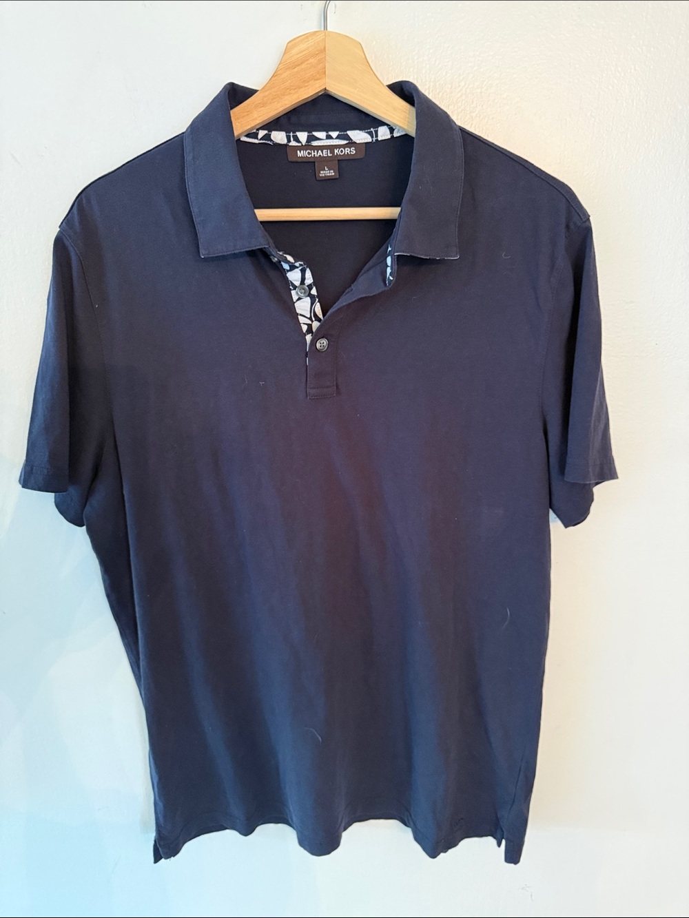 Michael Kors Men's Navy Blue Polo Shirt with Geometric Print Trim
